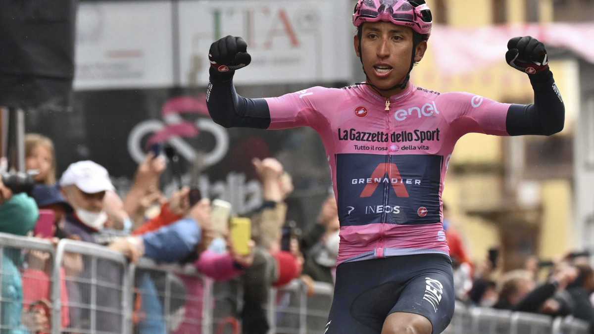 Egan Bernal, el último campeón del Giro de Italia, regresaría a competir  antes de lo previsto