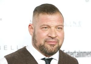 Brad William Henke, actor de ‘Orange Is the New Black’, falleció mientras dormía el pasado 29 de noviembre.