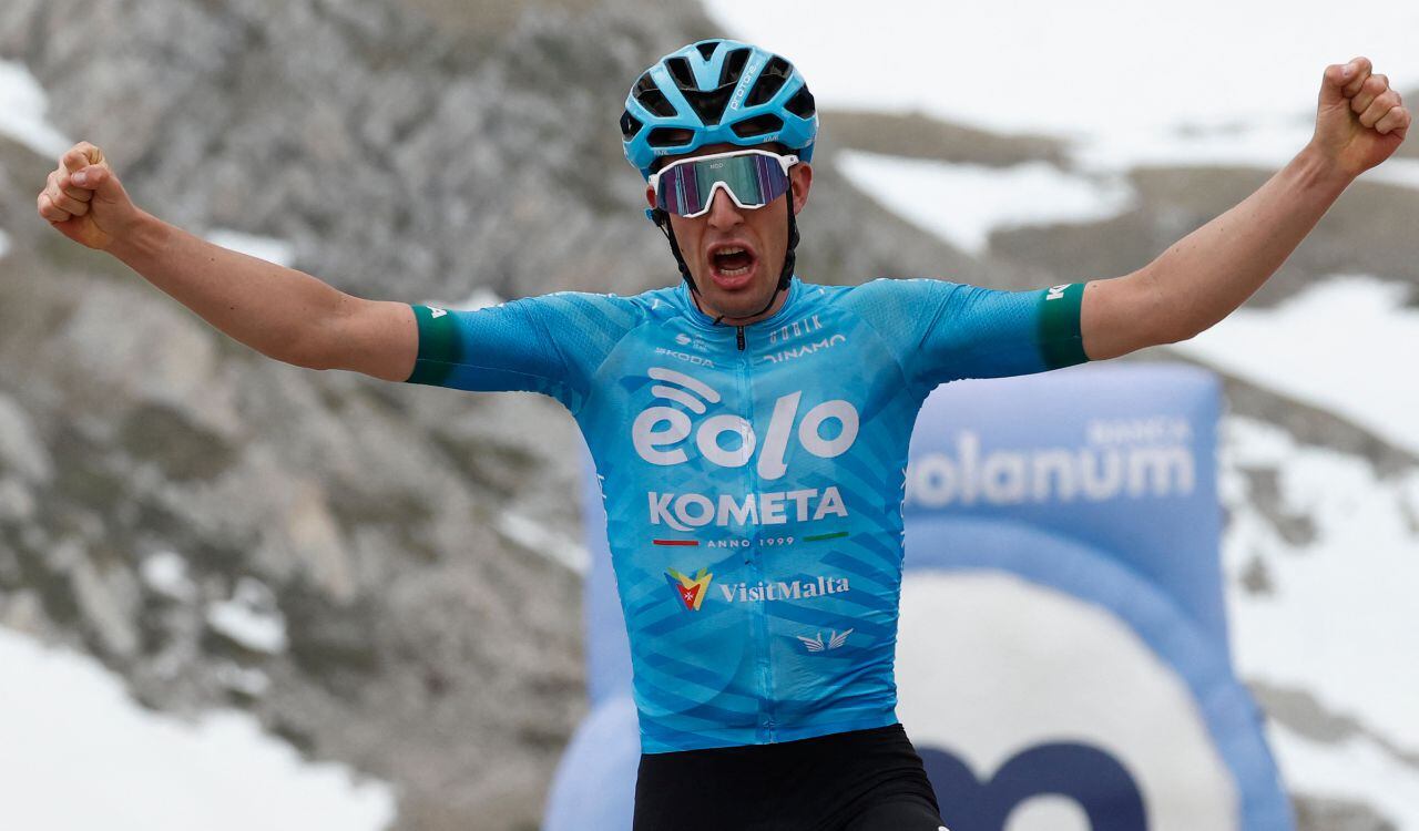 Davide Bais triunfó en la etapa 7 del Giro 106.