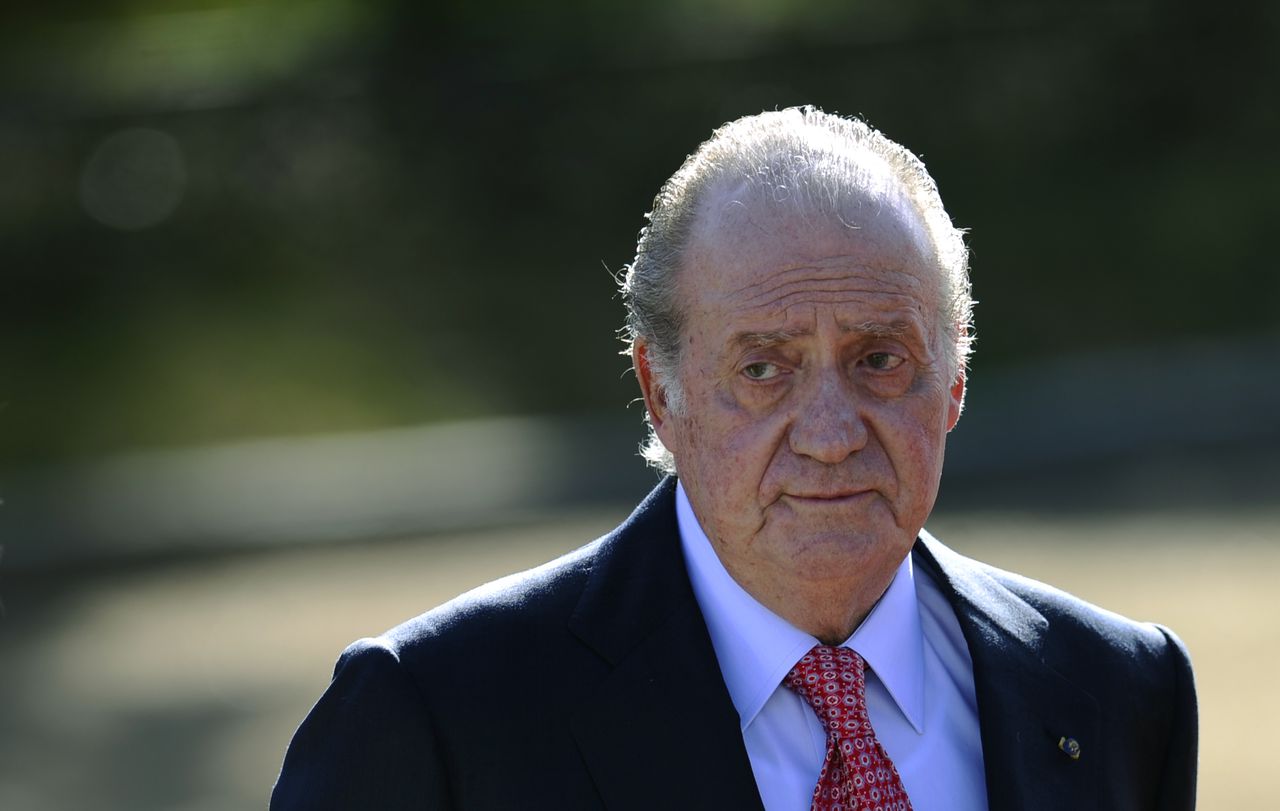 Rey emérito español Juan Carlos I paga 680.000 euros para evitar causa judicial