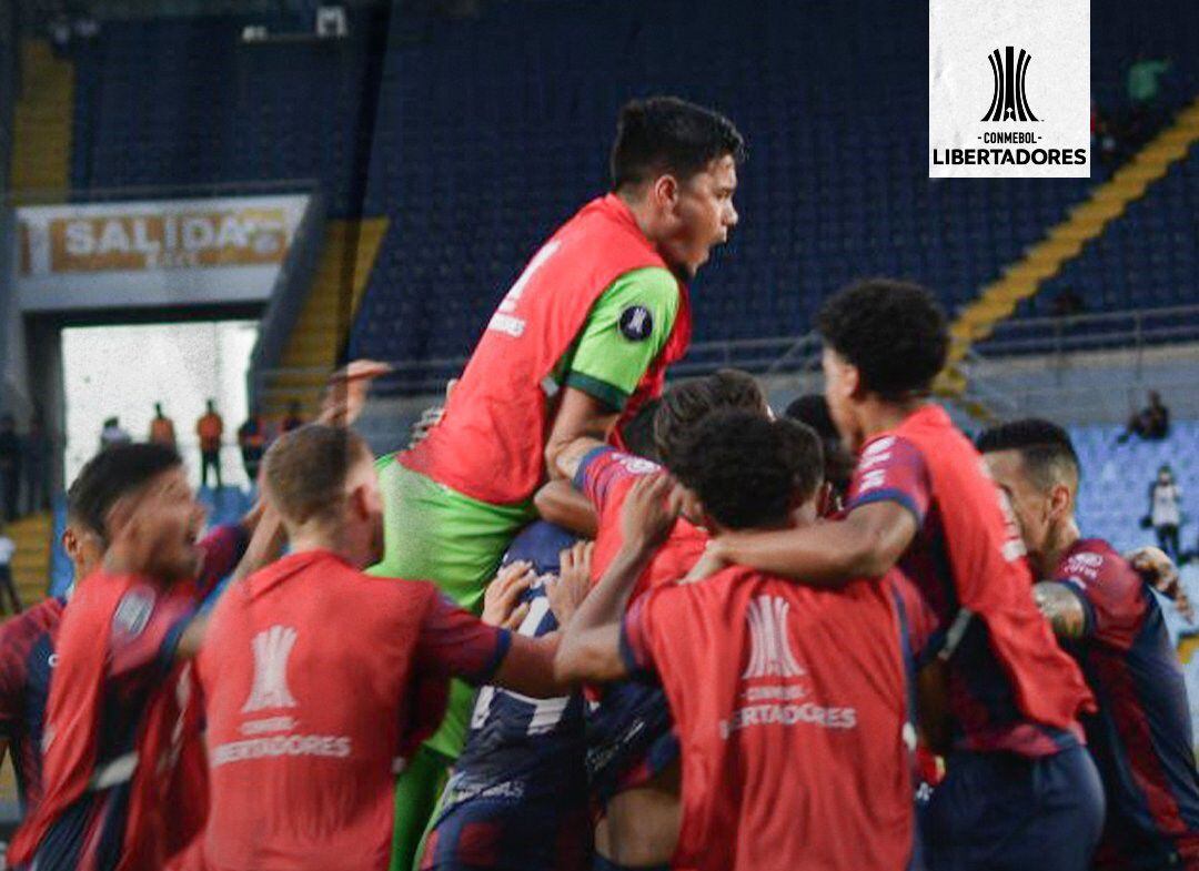 Jugadores de Monagas festejando triunfo ante Deportivo Pereira