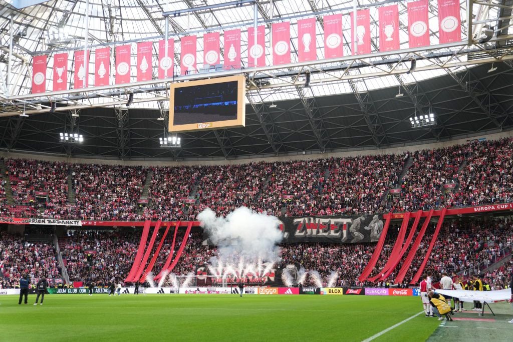 Violencia en clásico entre Ajax y Feyenoord