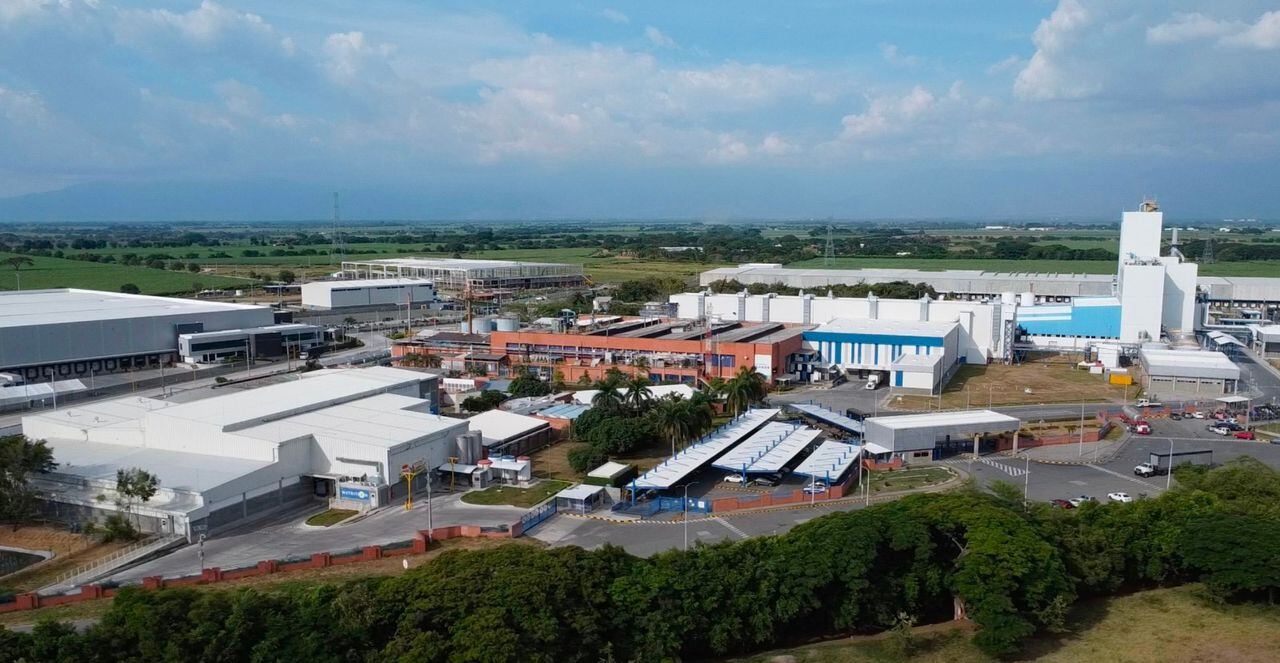 La empresa Unilever cuenta con varias plantas de alimentos en Palmira y un Centro de Operaciones Logísticas.