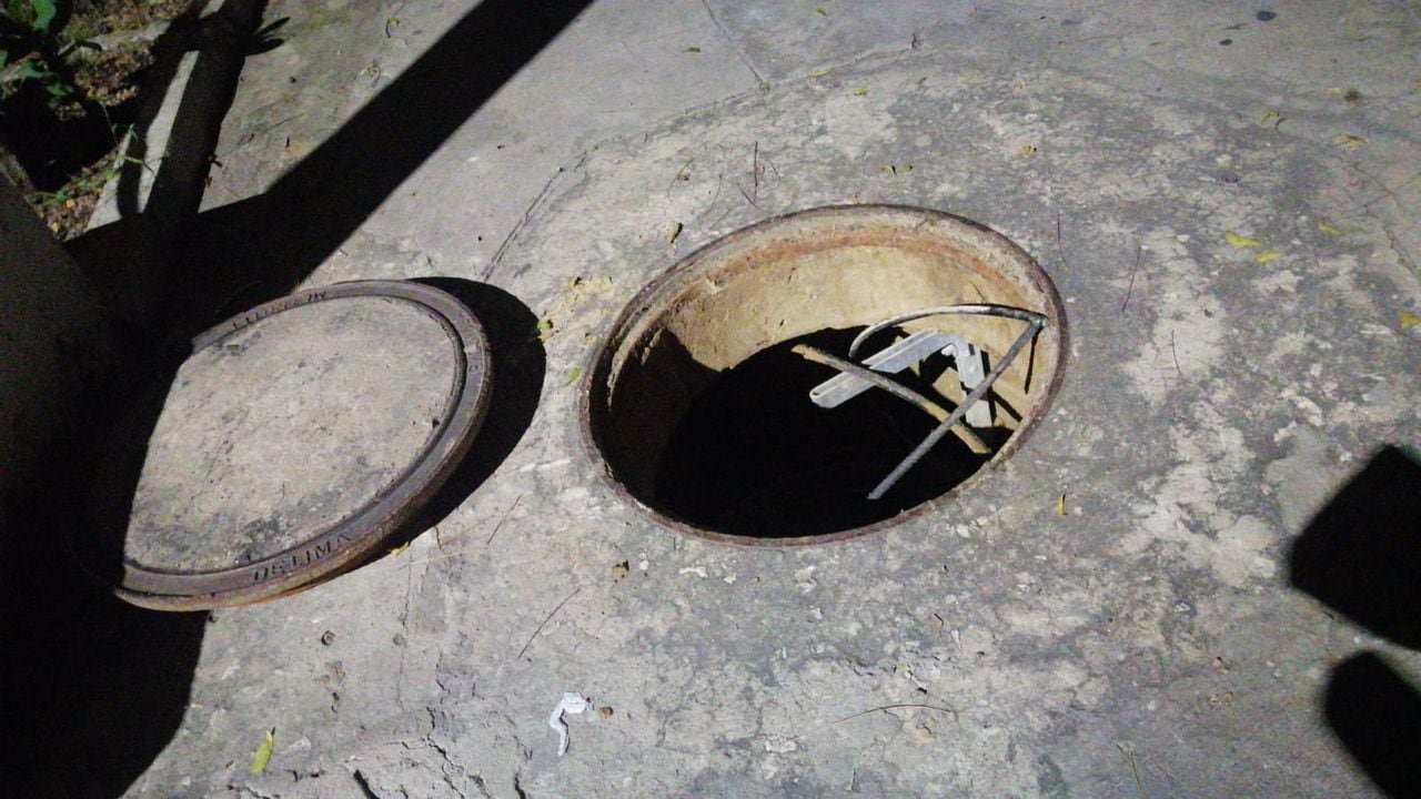 Punto de circuito subterráneo que supuestamente fue manipulado por el hombre.
