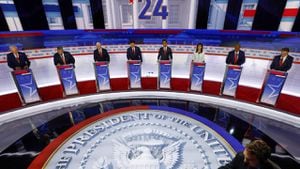 Los candidatos republicanos a la presidencia de Estados Unidos en el primer debate de campaña de 2024.