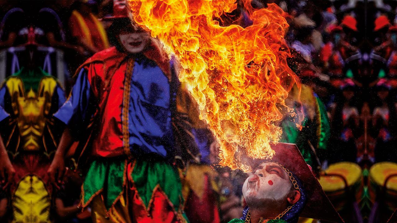 Este fin de año y comienzos de 2022 regresan a la presencialidad tradicionales
celebraciones colombianas como las ferias de Cali y Manizales y los carnavales
de Barranquilla y de Blancos y Negros, en Pasto.