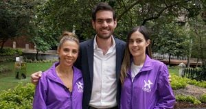 Andrea Gonzáles, Camilo Sánchez y Manuela Sánchez, cofundadores de Laika. Cortesía.