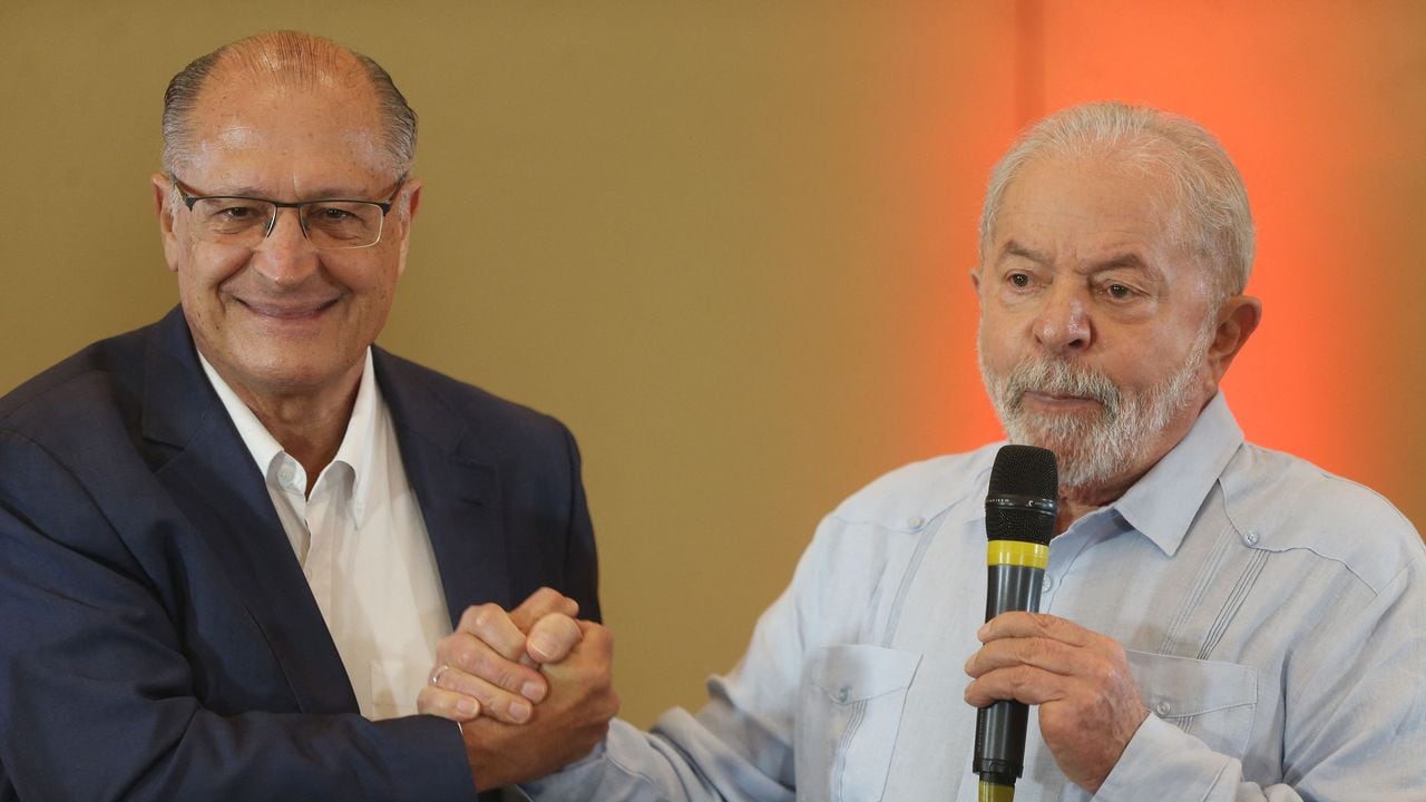 Lula y su candidato a la vicepresidencia, Geraldo Alckmin.
