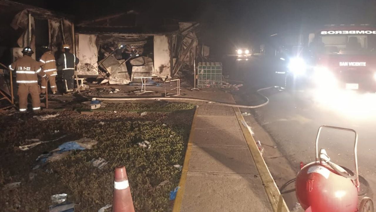 Atención: estas son las primeras imágenes de los daños al interior del campo petrolero en Los Pozos, en Caquetá.