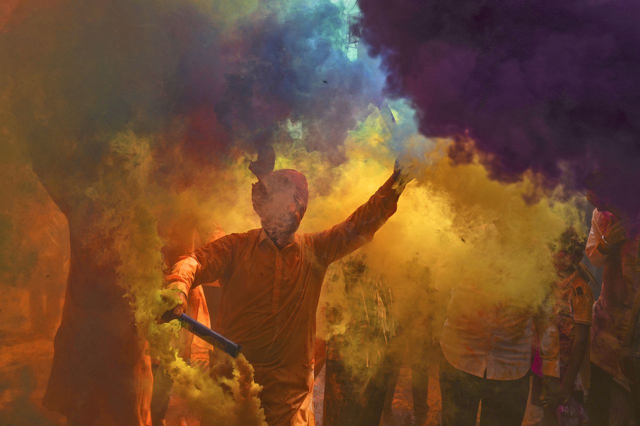 En imágenes : los colores del festival Holi en India