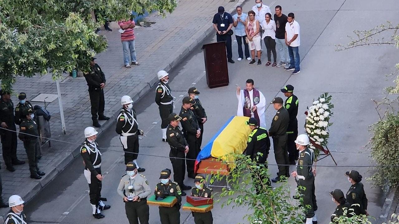 Este viernes 22 de julio se llevó a cabo una ceremonia fúnebre en Montería para despedir al Policía Edinson Borja Yánez.