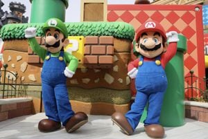 Existen dos grandes parques temáticos de Super Mario Bros  en el mundo, uno está en la ciudad de Osaka (Japón) y el otro, inaugurado en febrero de 2023, está en Los Ángeles (EE. UU.).