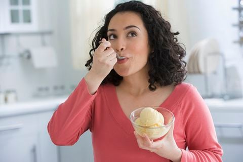 El consumo moderado de helado no provoca sobrepeso.