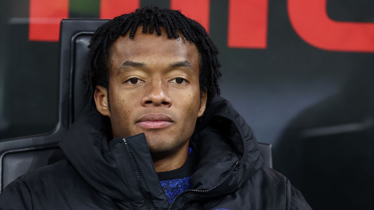 STADIO GIUSEPPE MEAZZA, MILANO, ITALY - 2024/04/22: Juan Cuadrado of Fc Internazionale  looks on during the Serie A football match between Ac Milan and Fc Internazionale. Fc Internazionale wins 2-1 over Ac Milan.  Fc Internazionale won the Italian championship title, the 20th championship in its history. (Photo by Marco Canoniero/LightRocket via Getty Images)
