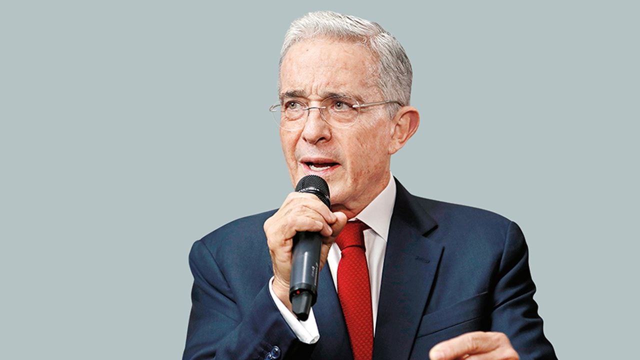 Álvaro Uribe Vélez Expresidente, investigado.