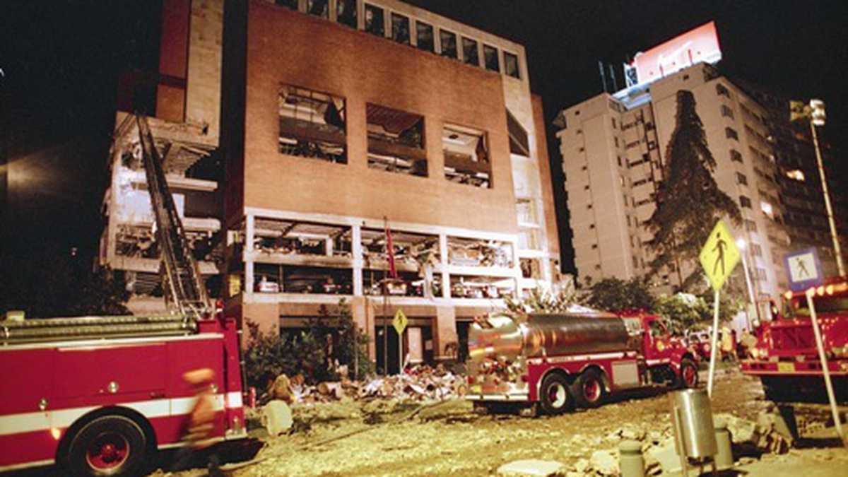 Febrero 7, 2003 - Trágico Atentado al club El Nogal de las FARC deja 36 personas muertas.
