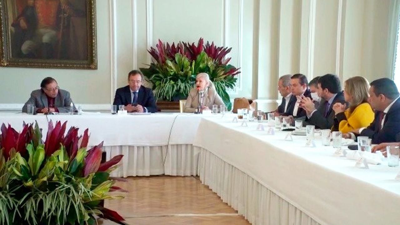 Reunión entre el Partido de la U y el presidente Gustavo Petro.
