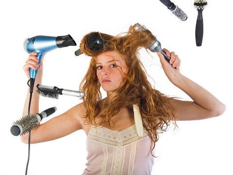 Existen diversas herramientas de belleza que ayudan a mantener un cabello organizado.