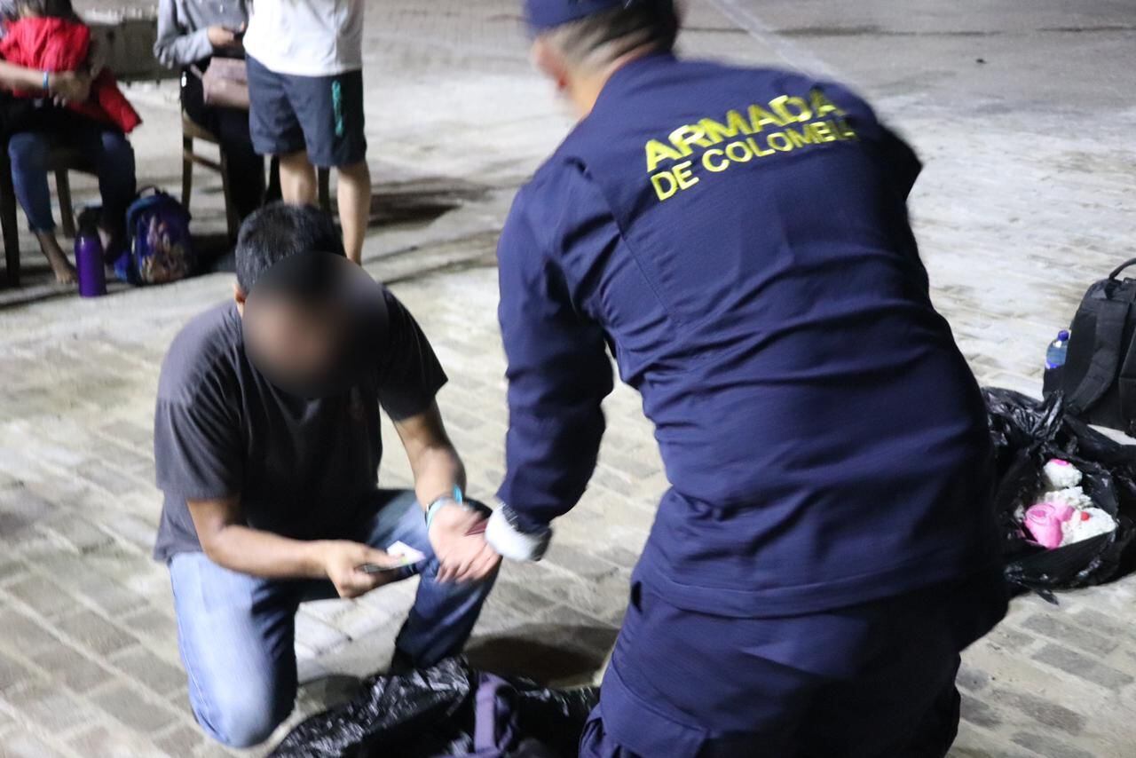 Armada rescata a 25 migrantes, entre ellos ocho menores, que viajaban de San Andrés a Centroamérica en busca del ‘sueño americano’