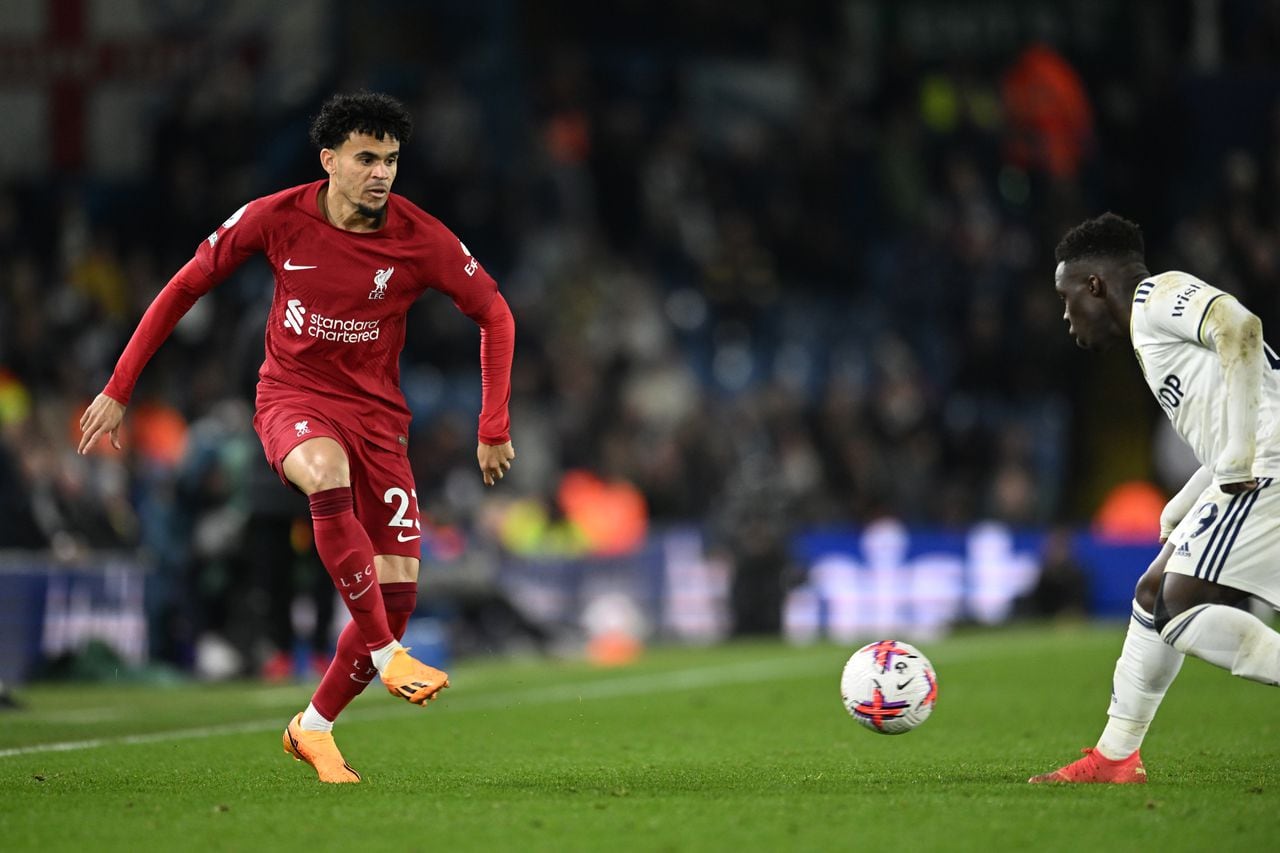 Luis Díaz en el duelo de vuelta con Liverpool