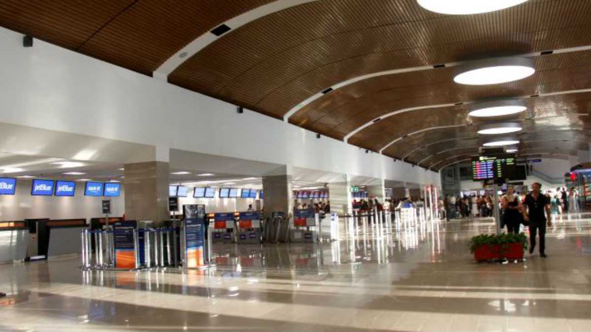 Aeropuerto Rafael Núñez de Cartagena.