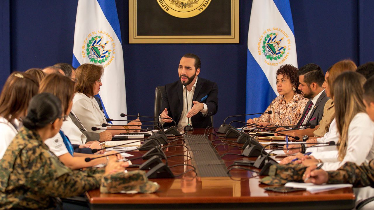 Nayib Bukele 
Presidencia de la República de El Salvador.