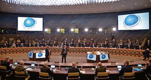 El posible ingreso de Ucrania a la Organización del Tratado del Atlántico Norte (Otan) fue el florero de Llorente que usó Rusia para iniciar los ataques. Los miembros de esa organización multilateral discuten el tema en Bruselas.