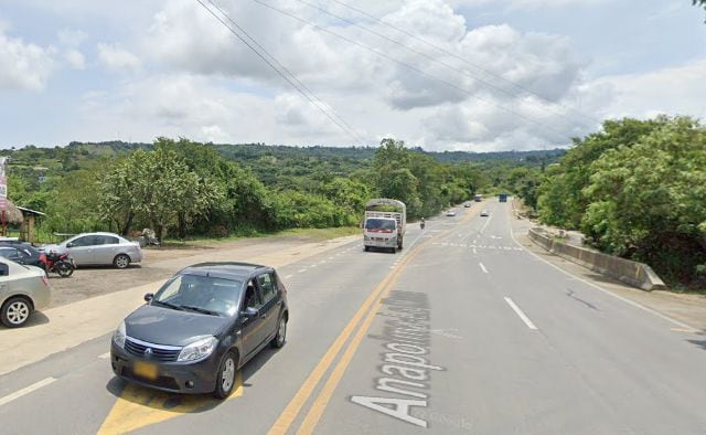 Ruta Bogotá - Girardot por vía a La Mesa.