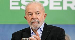 48% LUIZ INÁCIO LULA DA SILVAEl exmandatario (2003-2010) es el gran favorito de las encuestas, y solo un milagro evitaría que volviera a la presidencia de Brasil a pesar de las serias acusaciones de corrupción. 