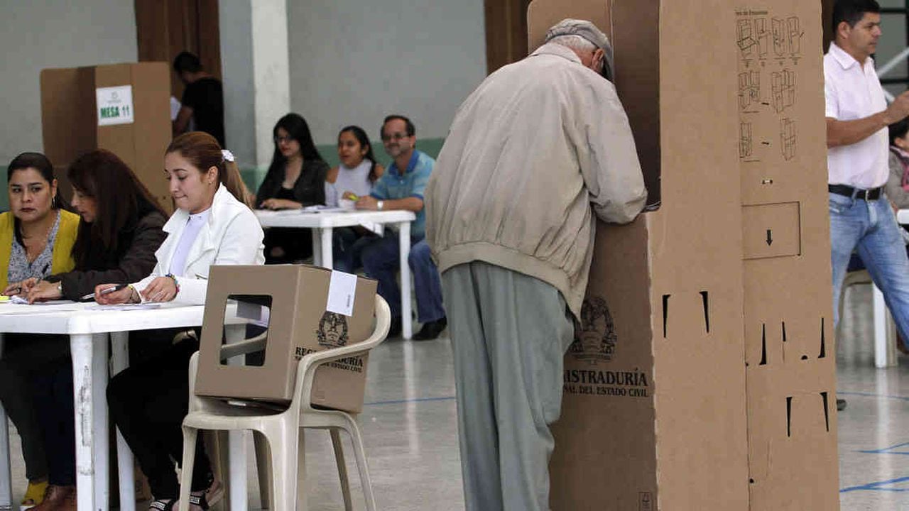 694 candidatos inhabilitados para las elecciones regionales