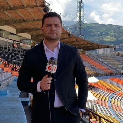 El periodista de ESPN José Luis Alarcón fue motivo de burlas por los hinchas de Millonarios, tras la eliminación de Nacional en Copa Libertadores.
