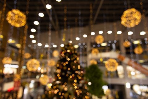 Los centros comerciales incluyen dentro de sus programaciones eventos para celebrar la Navidad.