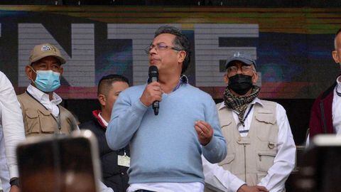 Gustavo Petro sigue en gira en el país done ha anunciado sus propuestas de campaña.