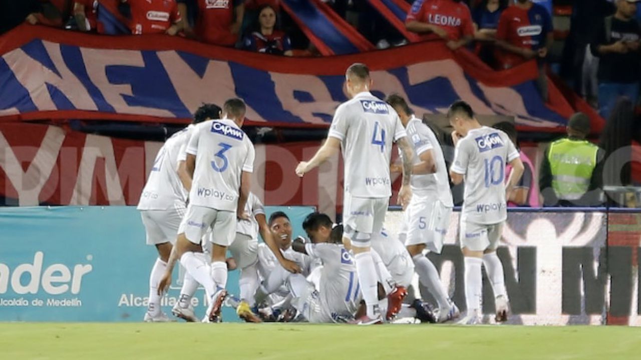 Millonarios venció al Medellín en el Atanasio Girardot por la semifinal ida de la Copa Betplay. Foto: Dimayor.
