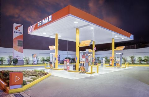 En 2022 Primax espera vender un 11 % más de volumen de combustibles en Colombia. Foto: Primax