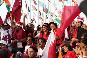 Los fanáticos de Qatar se muestran antes de la Copa Mundial de la FIFA Qatar 2022,  Doha, Qatar - 18 de noviembre de 2022
