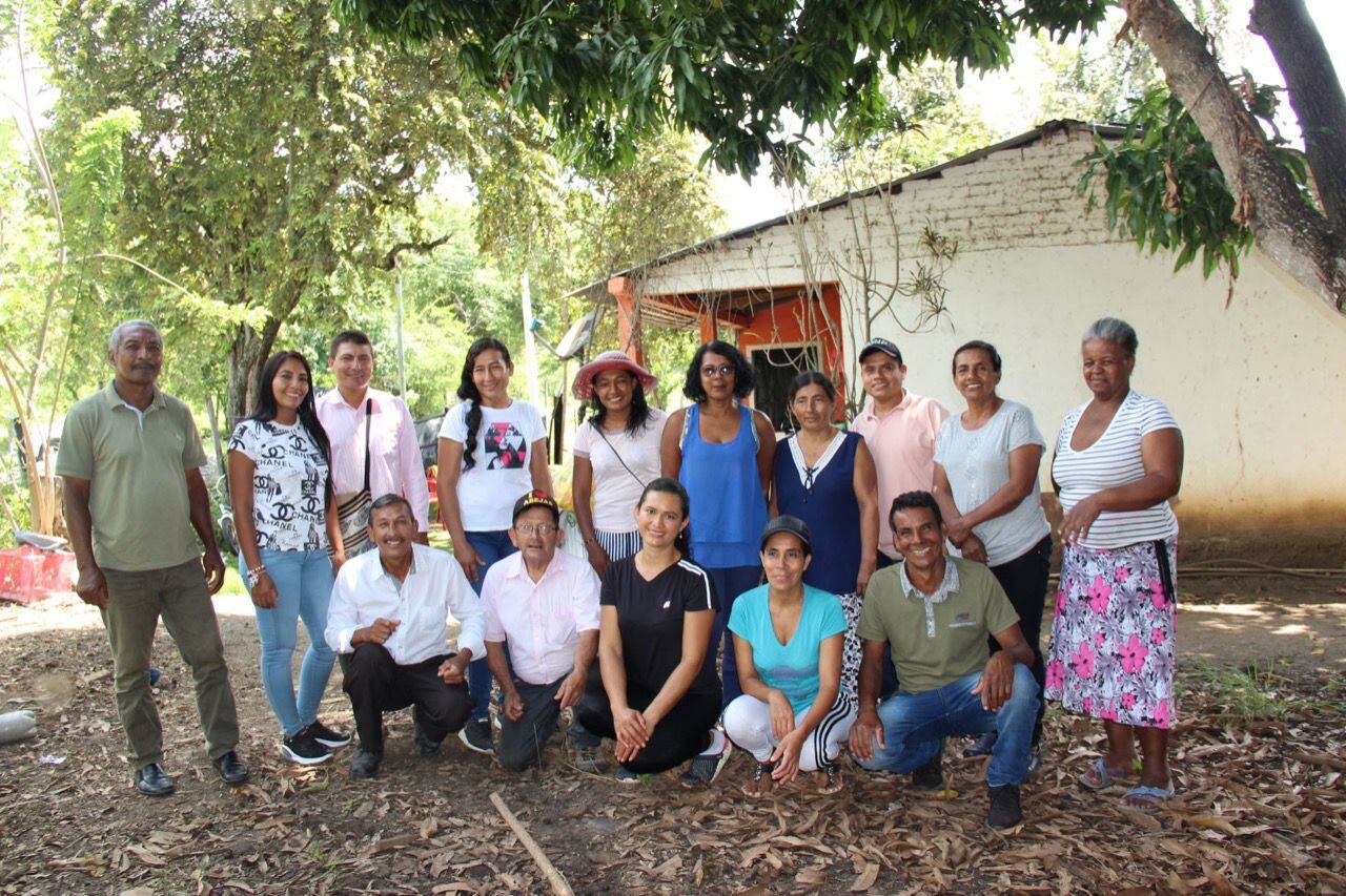 Campesinos productores de lima ácida en Nariño Foto: Prensa Fondo Europeo para la Paz