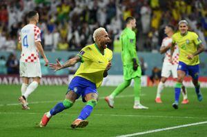 Soccer Football - FIFA World Cup Qatar 2022 - Quarter Final - Croatia v Brazil - Education City Stadium, Doha, Qatar - December 9, 2022 Brazil's Neymar celebrates scoring their first goal REUTERS/Annegret Hilse