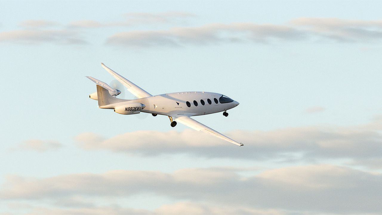 La prueba de vuelo del prototipo "Alice" de Eviation duró ocho minutos, con un registro de altitud de 1.065 metros.