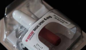 Este es Narcan, el spray nasal que le salva la vida a quienes sufren una sobredosis de droga