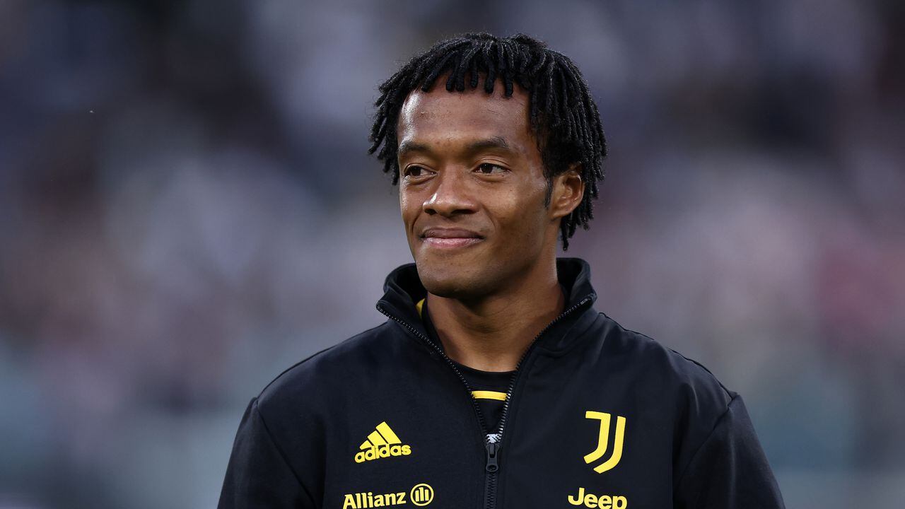 TURIN, ITALY - MAY 28: Juan Cuadrado of Juventus Fc looks on prior to the Serie A match between Juventus and AC Milan at Allianz Stadium on May 28, 2023 in Turin, Italy. (Photo by Sportinfoto/DeFodi Images via Getty Images)