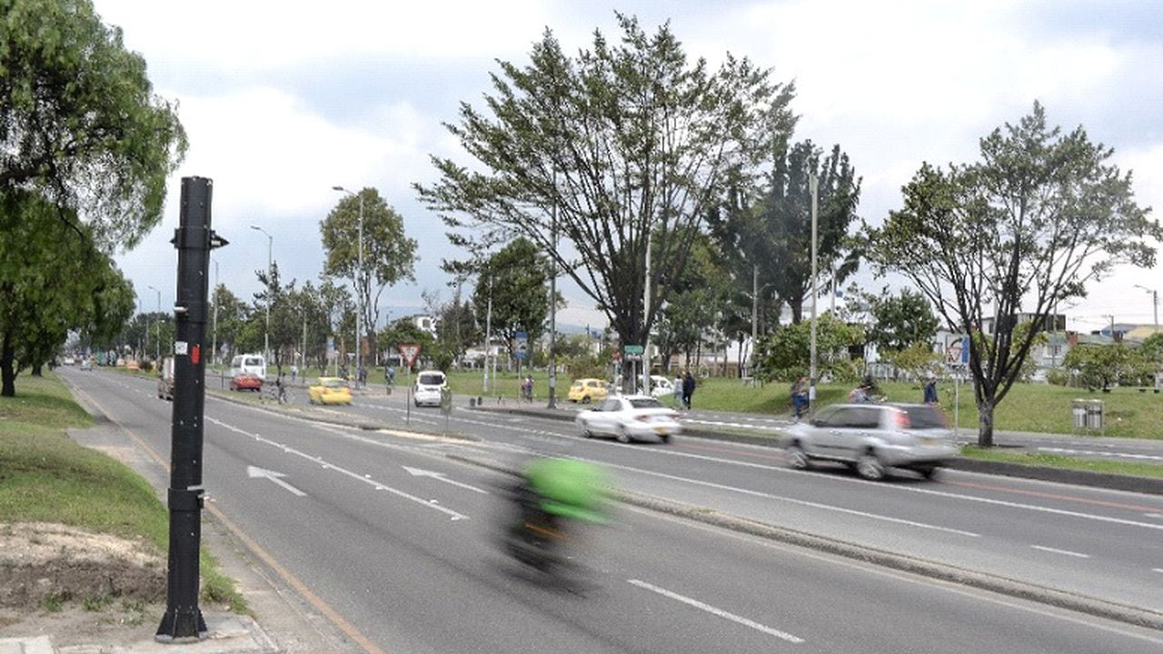 Estudio de la Universidad Johns Hopkins reveló que el 39% de los conductores en Bogotá exceden los límites de velocidad