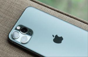 Según la compañía de la manzana, el LiDAR le permite a los iPhone 'ver' en la oscuridad, pues sus lentes están diseñados para situaciones de luminosidad baja.