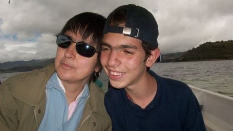 Jimena Jaramillo y su hijo Juan Diego, paciente de epilepsia
