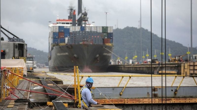 Una pieza esencial de la economía, el Canal de Panamá, ya ha comenzado a mostrar señales de recuperación.