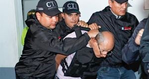 Gabriel Enrique González fue capturado primero por el intento de soborno a un policía. Antes de recuperar la libertad fue detenido por el homicidio de su hijo.