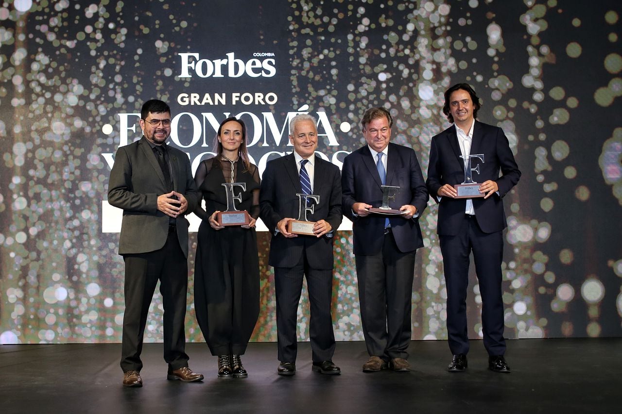 Jaime Gilinski Recibe el premio a la Excelencia Empresarial 2023 que otorga la revista Forbes