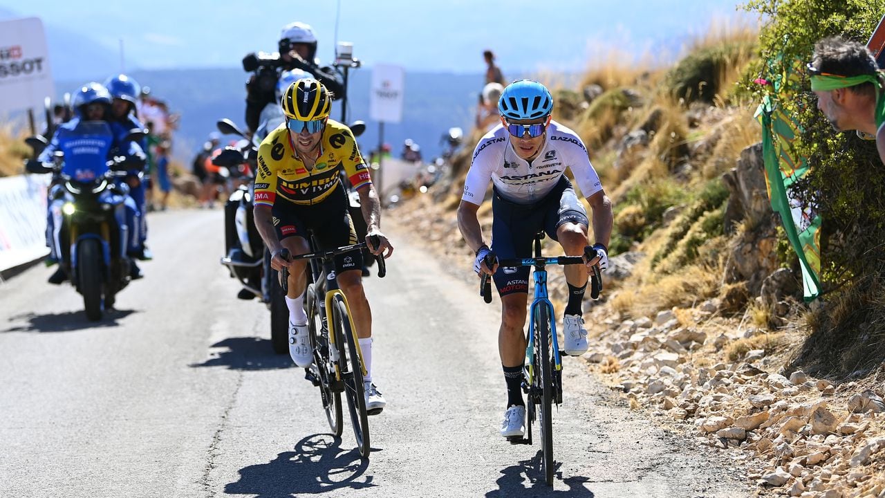 SIERRA DE LA PANDERA, SPAIN - SEPTEMBER 03: (L-R) Primoz Roglic of Slovenia and Team Jumbo - Visma and Miguel Ángel López Moreno of Colombia and Team Astana – Qazaqstan compete in the chase group during the 77th Tour of Spain 2022, Stage 14 a 160,3km stage from Montoro to Sierra de La Pandera 1815m / #LaVuelta22 / #WorldTour / on September 03, 2022 in Sierra de La Pandera, Spain. (Photo by Tim de Waele/Getty Images)