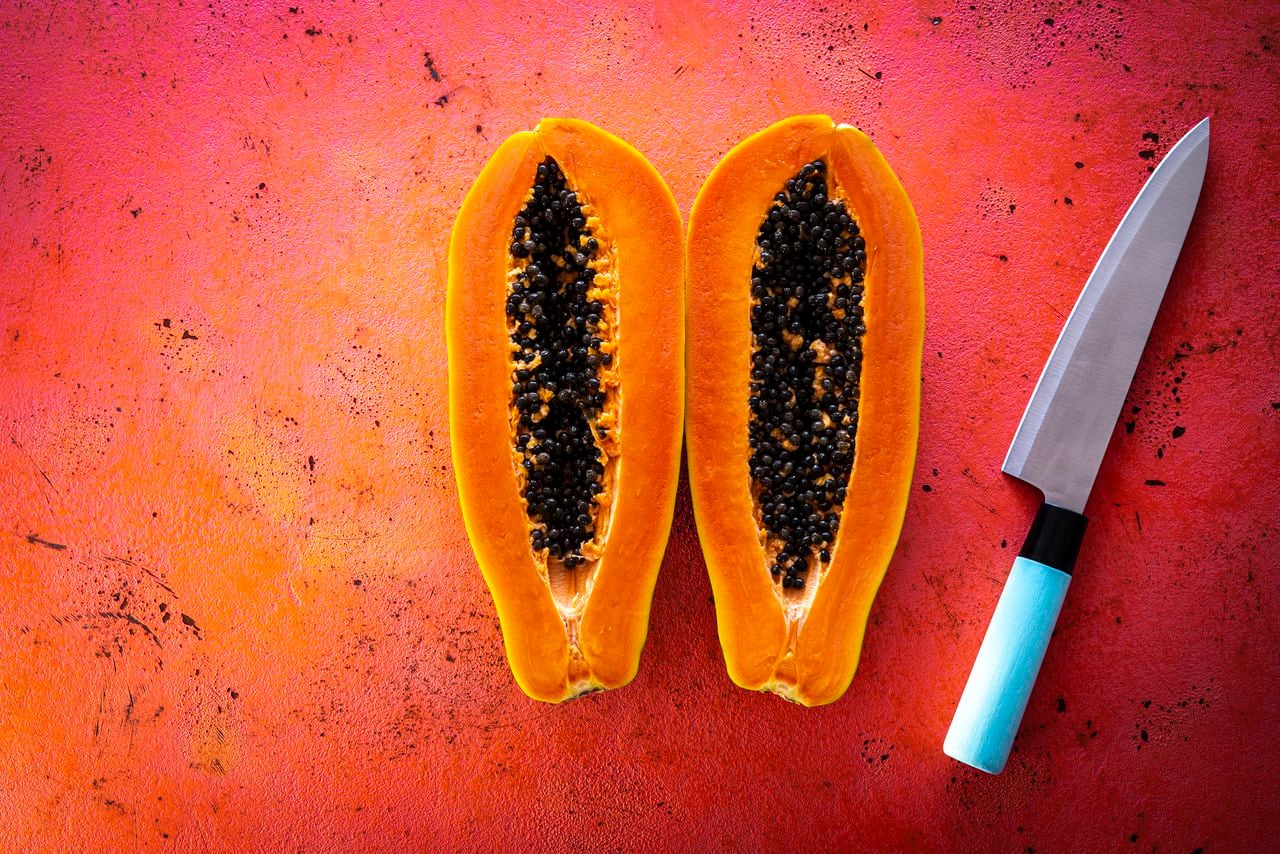 Las semillas de papaya favorecen el funcionamiento del hígado. En casos de cirrosis hepática, pueden funcionar como un tratamiento alternativo