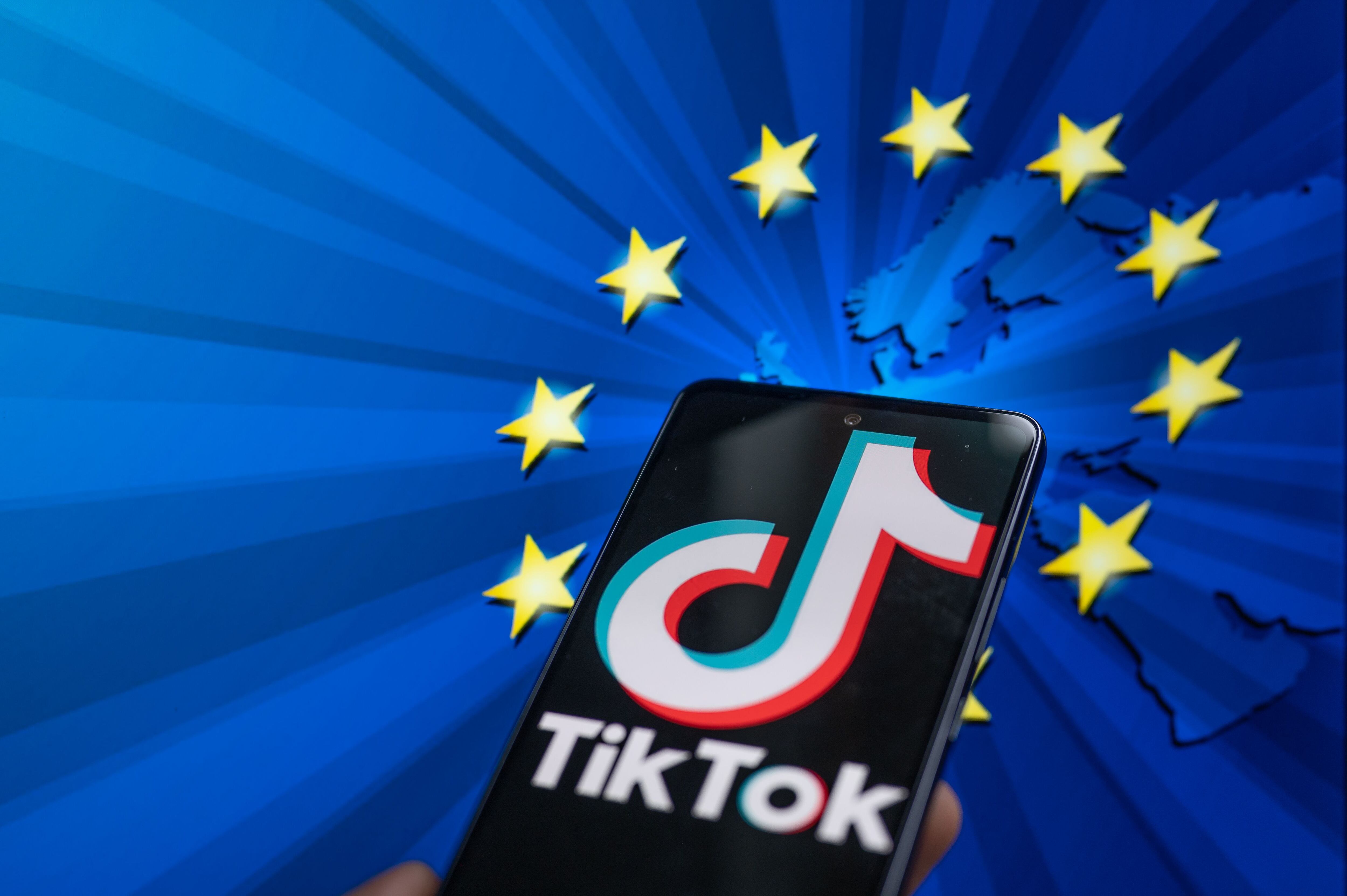 TikTok paga 100 dólares la hora por ver videos en su plataforma, así se  puede aplicar